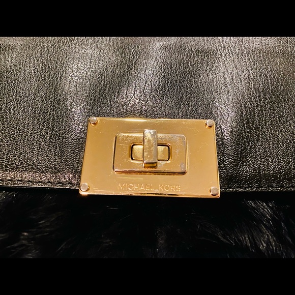 Michael Kors Fur Chain Bag - Picture 4 of 5